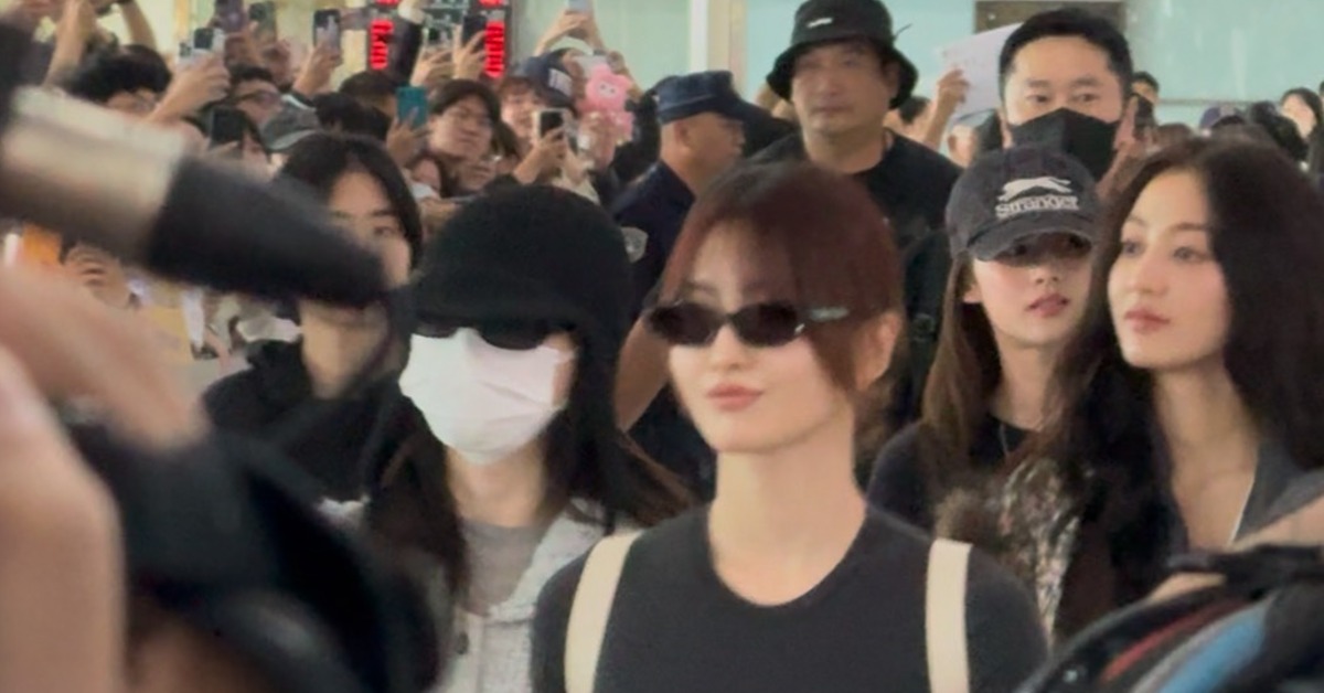 直擊／TWICE抵台了！「現身30秒...