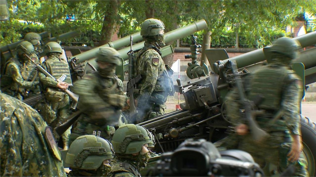 軍人約未成年少女車內激戰！還拍「18...